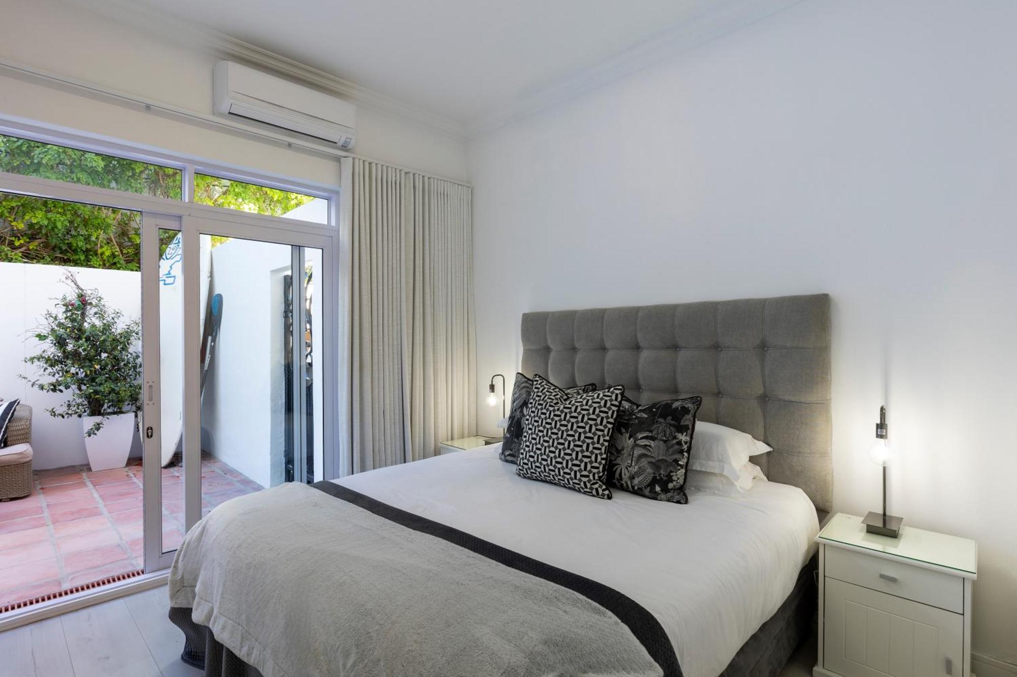 Clifton Yolo Spaces - Clifton Beachfront Apartments Cape Town Bagian luar foto