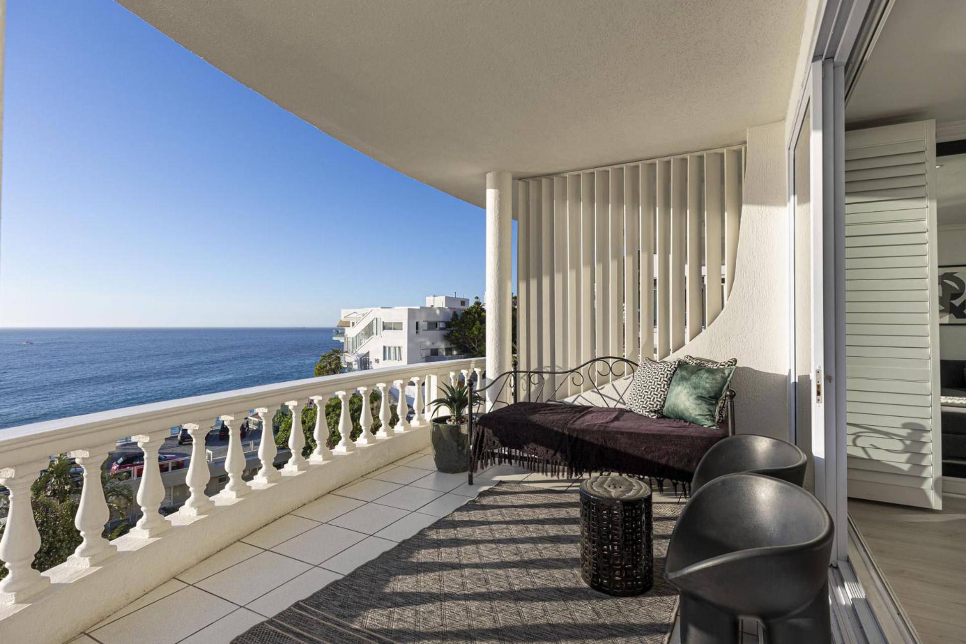Clifton Yolo Spaces - Clifton Beachfront Apartments Cape Town Bagian luar foto