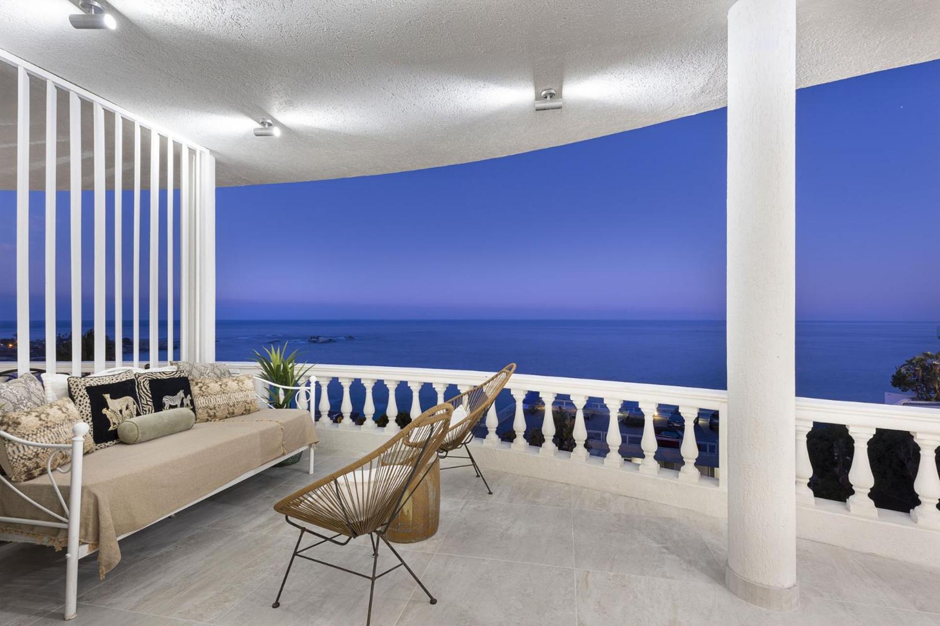 Clifton Yolo Spaces - Clifton Beachfront Apartments Cape Town Bagian luar foto