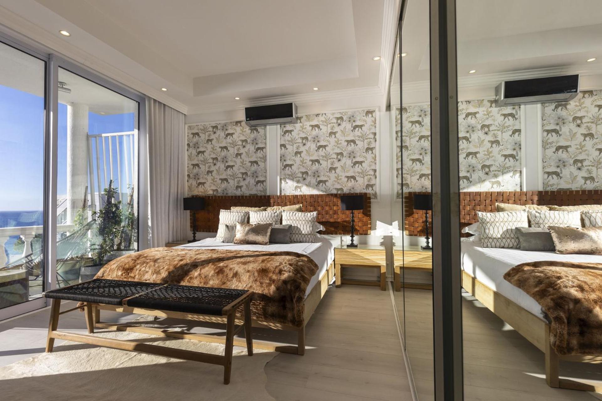 Clifton Yolo Spaces - Clifton Beachfront Apartments Cape Town Bagian luar foto